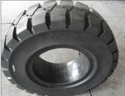 300-15实心轮胎