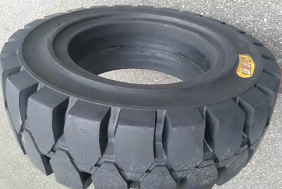 实心轮胎为何缺席高速舞台？——安全、性能与成本的多重考量